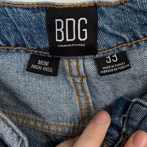 BDG mom high rise ripped Jeans - Picture 3 of 4